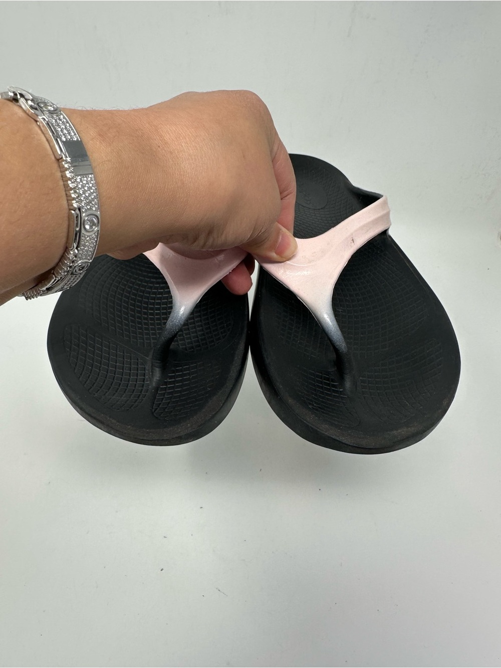 Oofos Oolala Luxe Women's 9 Recovery Comfort Light Pink Thong Sandals Water - Picture 8 of 11